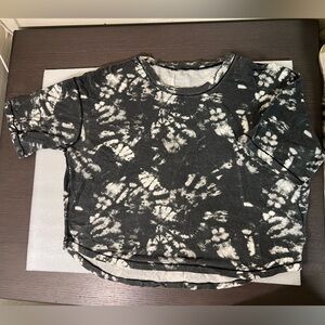 Manduka Yoga Black and White Tie-Dye Top